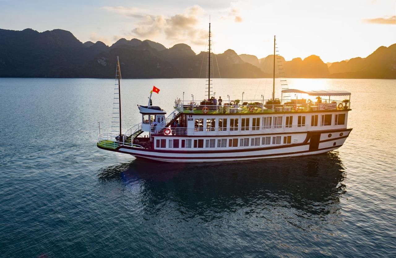 Lavender Elegance Cruises Hotel Ha Long Exterior photo