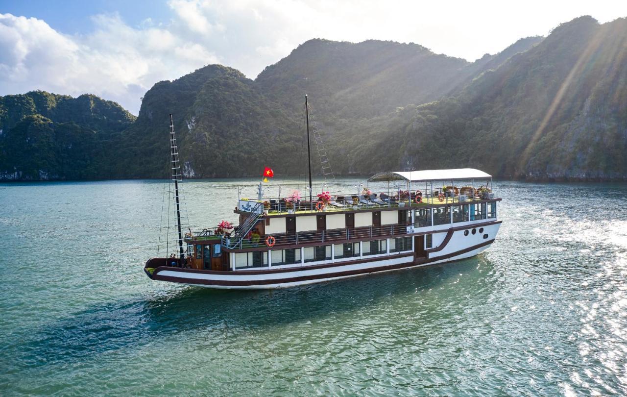 Lavender Elegance Cruises Hotel Ha Long Exterior photo