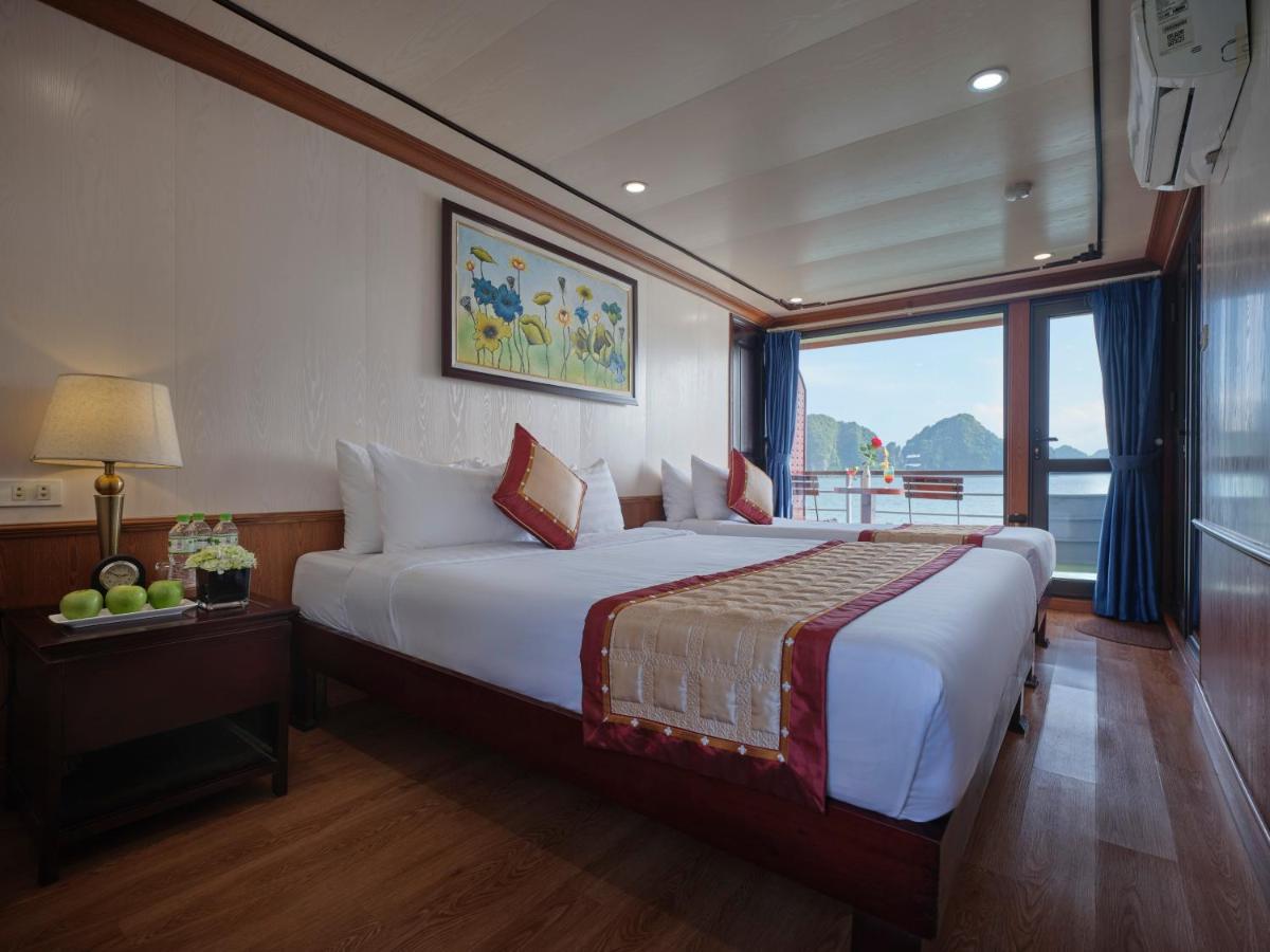 Lavender Elegance Cruises Hotel Ha Long Exterior photo