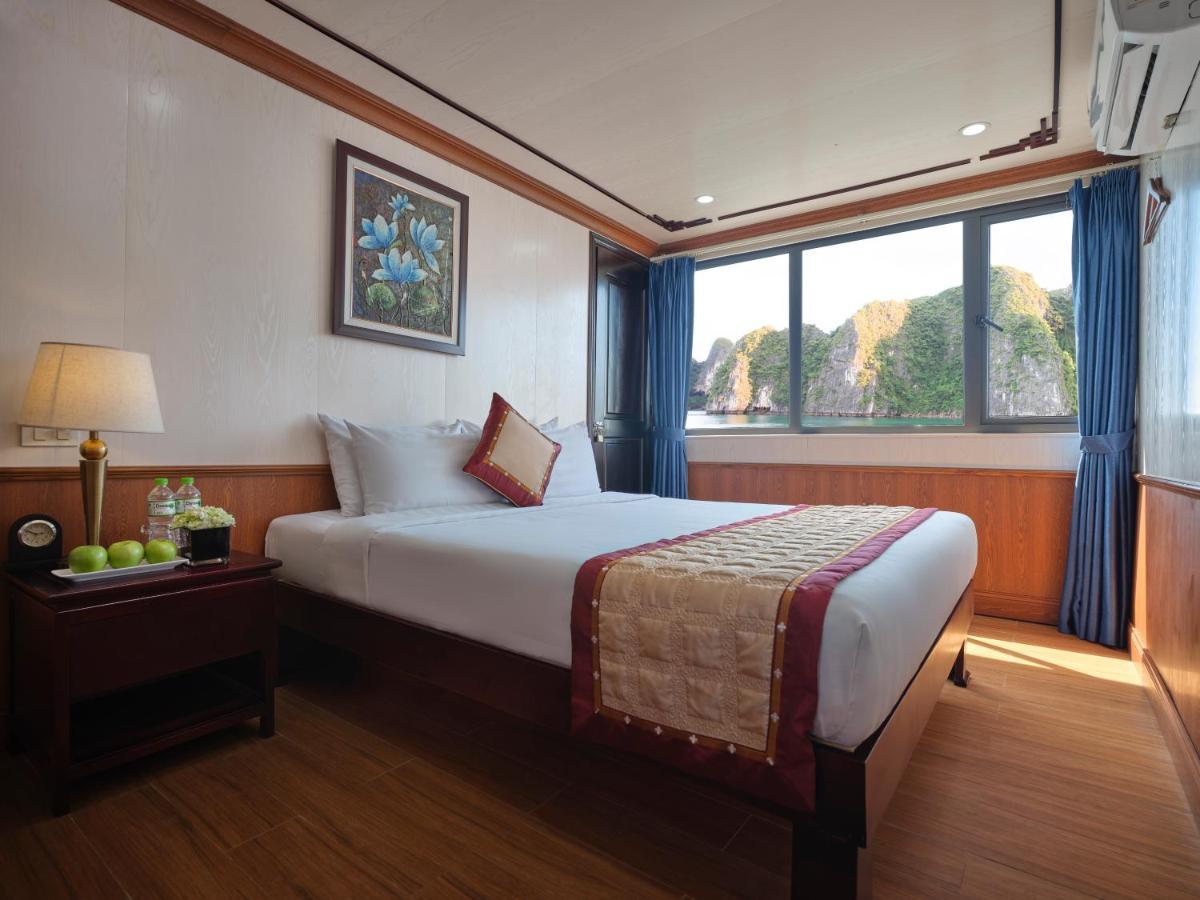 Lavender Elegance Cruises Hotel Ha Long Exterior photo